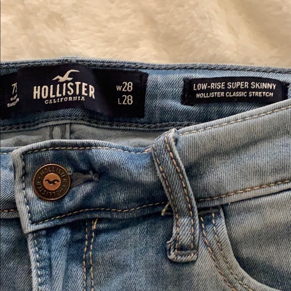 Light blue Hollister Jeans never worn - Picture 2 of 3